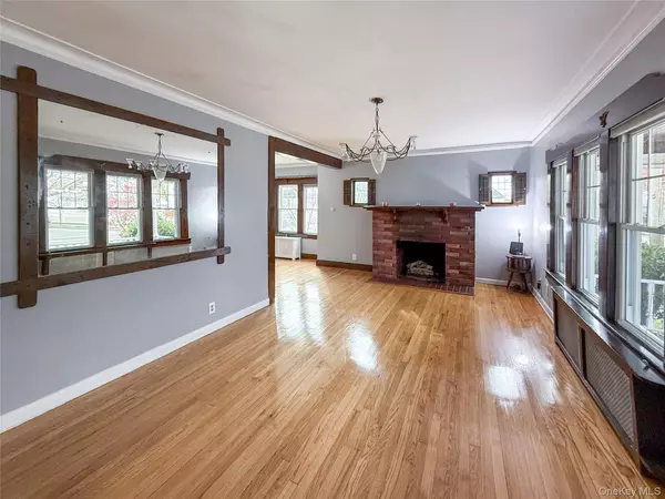 Valley Stream, NY 11580,Address not disclosed