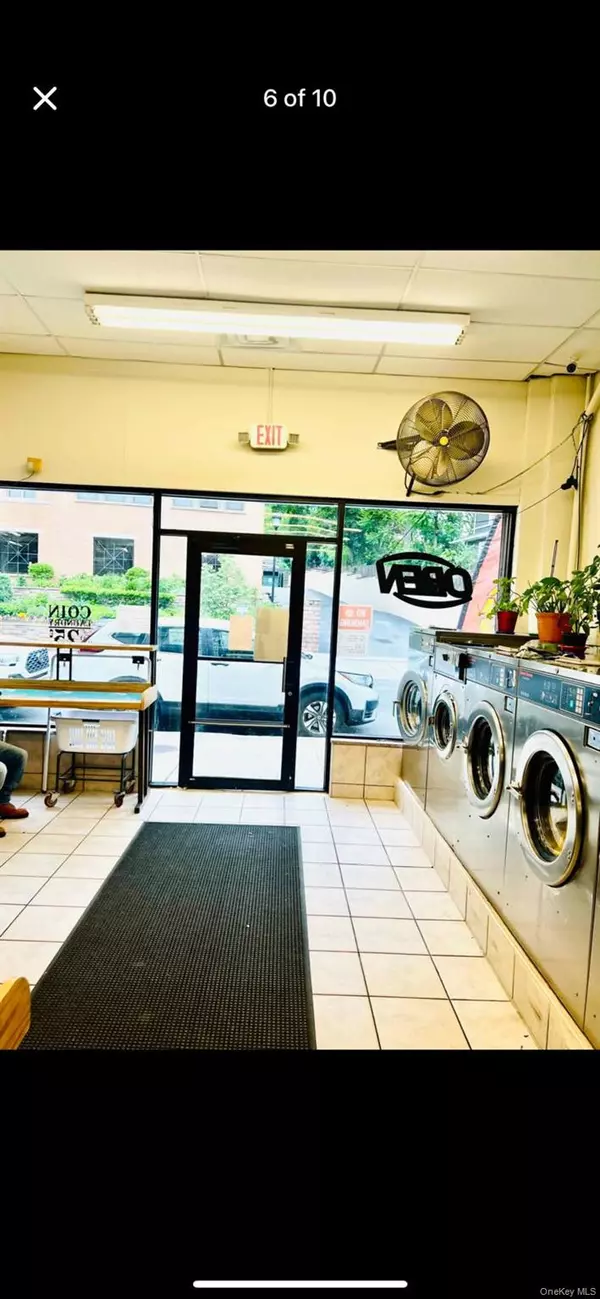 Call Listing Agent, NY 07050,220 S S Center ST #1