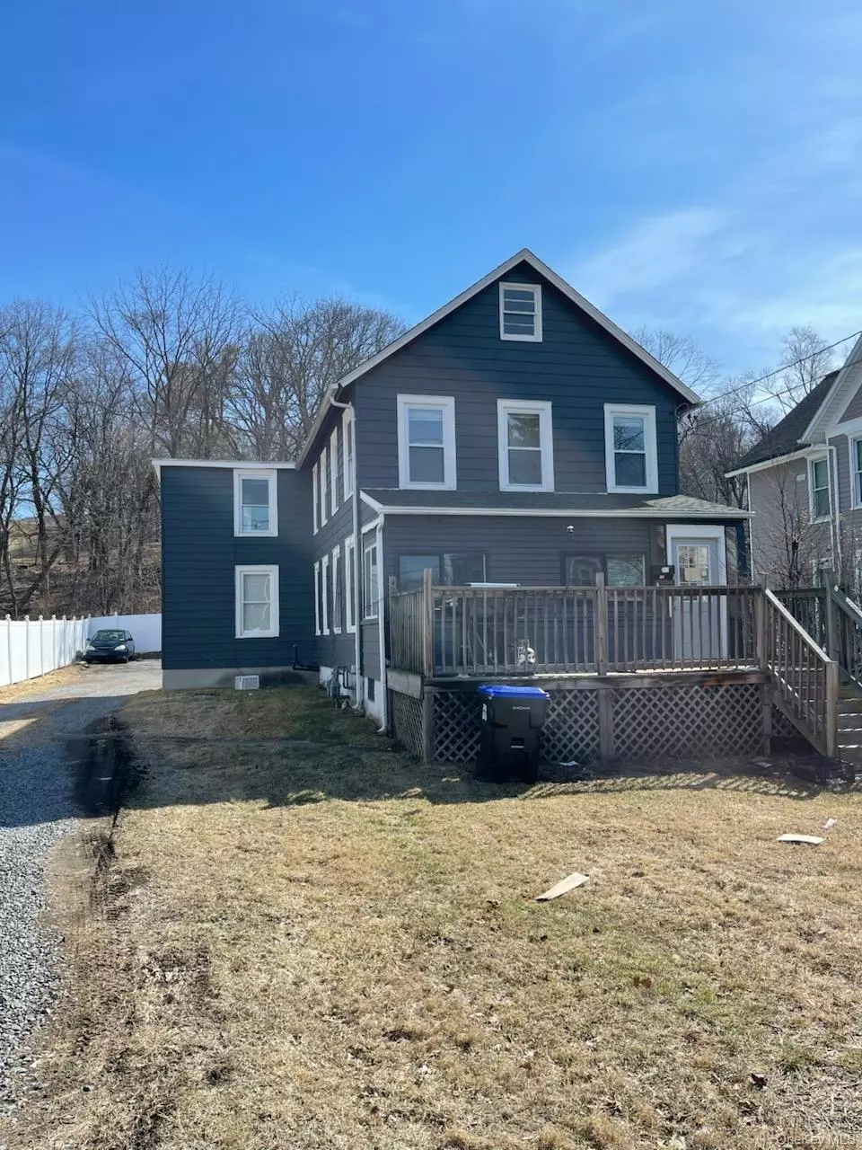 Poughkeepsie, NY 12601,215 N Hamilton ST #2