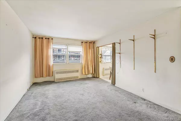 Woodside, NY 11377,69-22 44th AVE