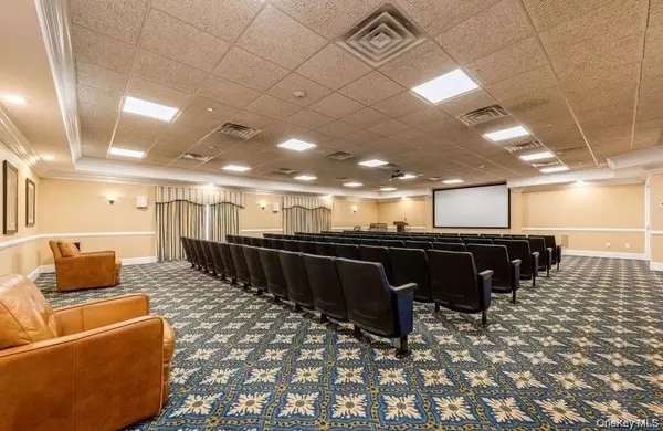 East Meadow, NY 11554,419 Autumn DR