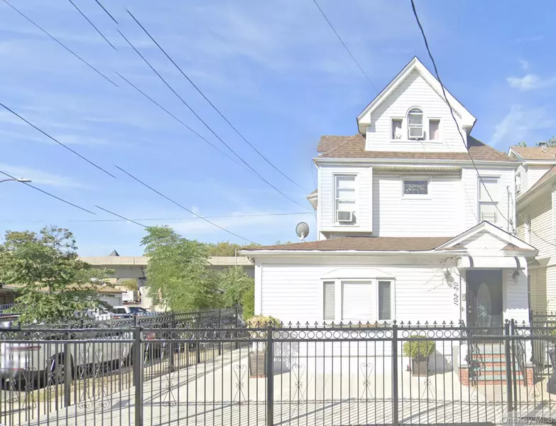 10220 Remington ST, Jamaica, NY 11435