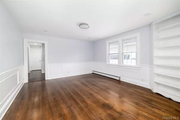 Westbury, NY 11590,801 Park AVE