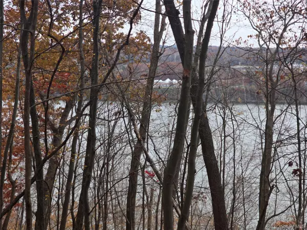 Highland, NY 12528,210 Bellevue RD