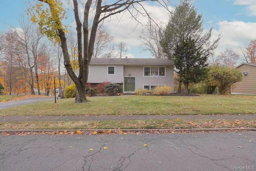 8 Durant RD, New City, NY 10956