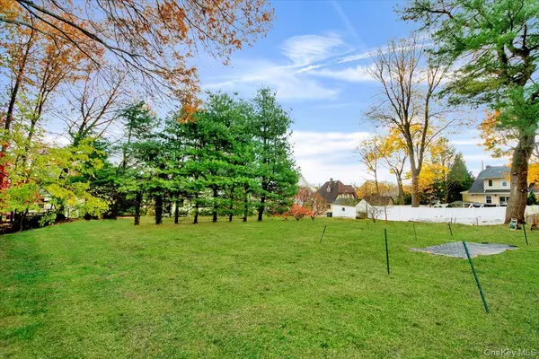 White Plains, NY 10605,169 Old Mamaroneck RD