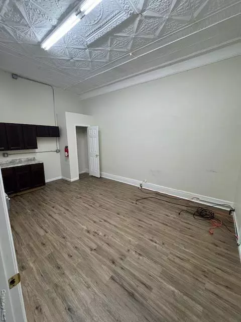 Middletown, NY 10940,30 E Main ST #1