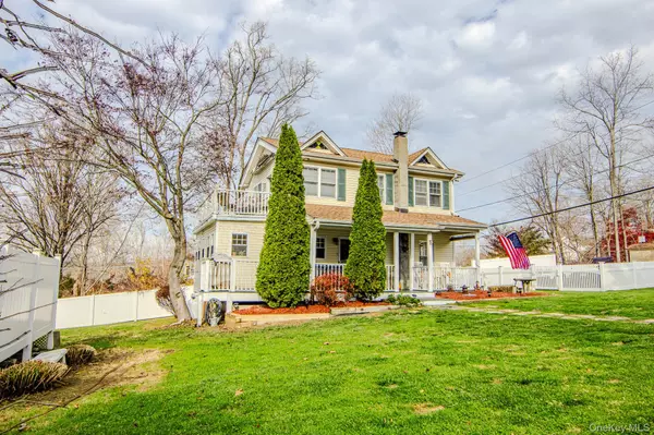 Carmel, NY 10512,61 Montrose DR