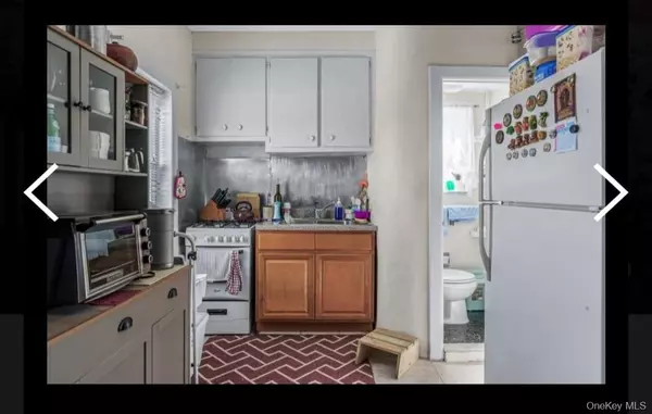 Corona, NY 11368,49-04 111 ST