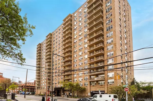 41-40 Union ST #16D, Flushing, NY 11355