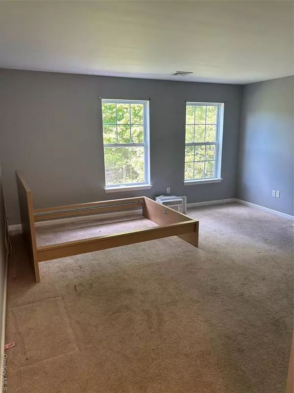 Middletown, NY 10940,83 Jordan LN