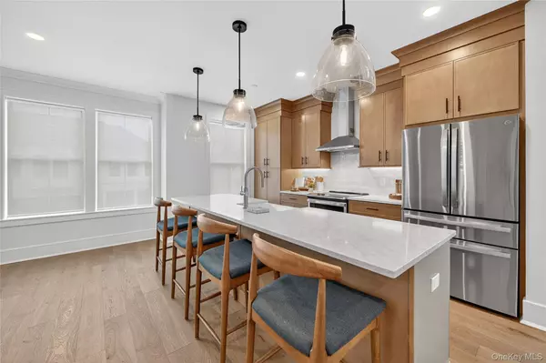 Yorktown Heights, NY 10598,1803 Soundview CT