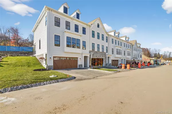 Yorktown Heights, NY 10598,1803 Soundview CT