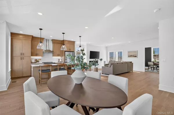 Yorktown Heights, NY 10598,1809 Soundview CT