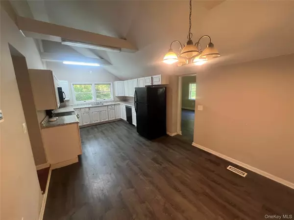 Stormville, NY 12582,360 Stormville Mountain RD