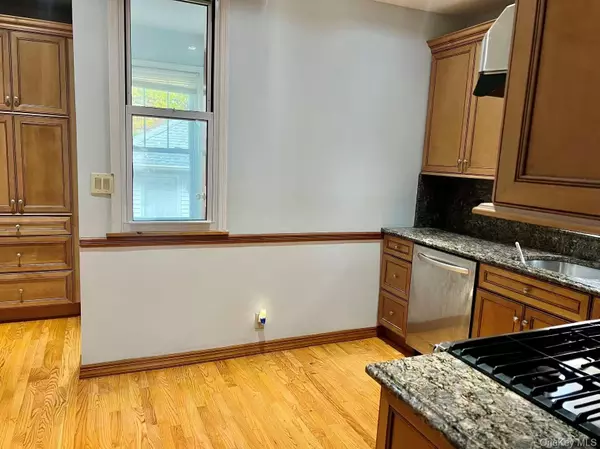 Whitestone, NY 11357,14915 15th RD