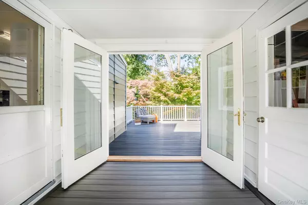 White Plains, NY 10603,162 North RD