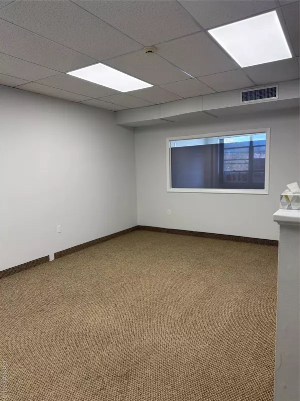 Malverne, NY 11565,333 Hempstead #2nd Floor