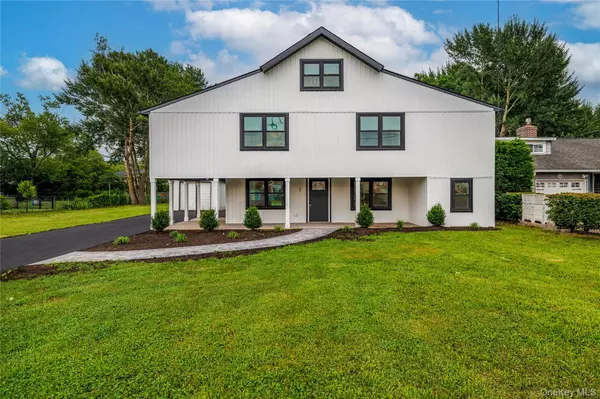 Amityville, NY 11701,62 Central AVE