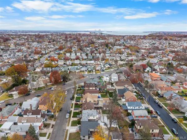 Flushing, NY 11354,16407 27th AVE