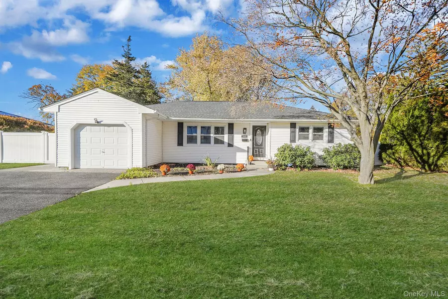 117 5th ST, Saint James, NY 11780