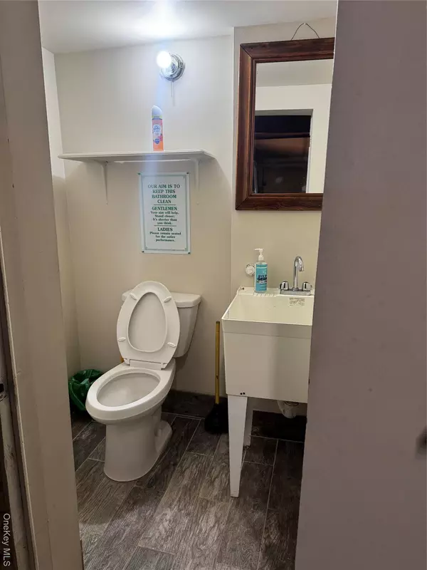 Ossining, NY 10562,61 central AVE