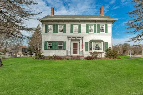 Greenport, NY 11944,1760 Albertson LN