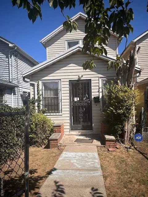 Jamaica South, NY 11436,12313 144th ST