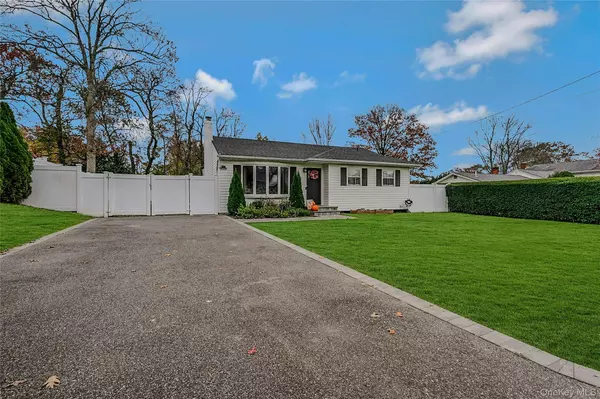 Farmingville, NY 11738,425 Blue Point RD