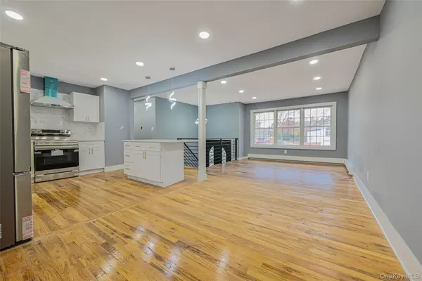 Shirley, NY 11967,398 Glen DR