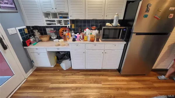 Poughkeepsie, NY 12601,214 Church ST