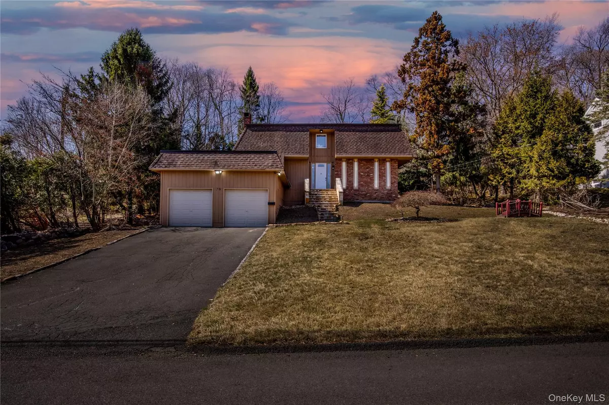 Nanuet, NY 10954,79 Tennyson DR