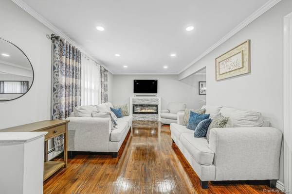 Brentwood, NY 11717,177 Sherman ST