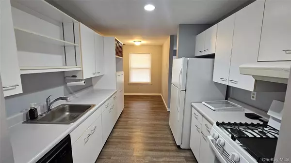 Monroe, NY 10950,806 Lenox