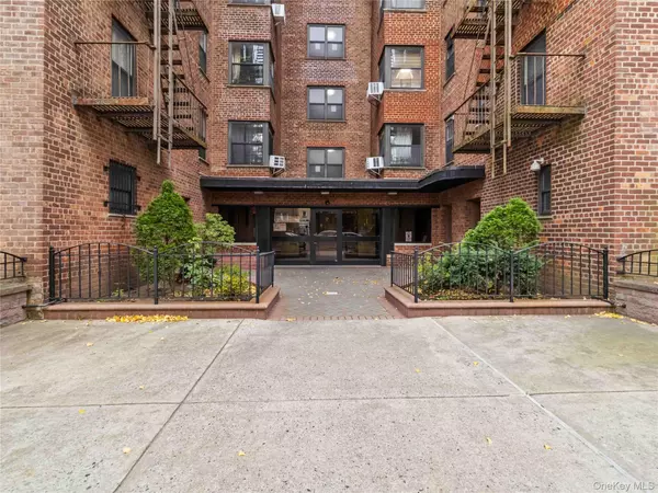 90-10 32nd AVE #305, East Elmhurst, NY 11369