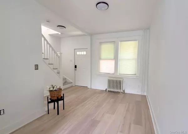 New Rochelle, NY 10801,35 7th ST