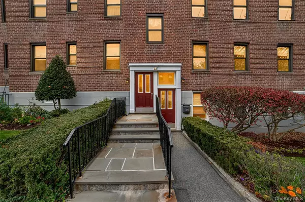 Irvington, NY 10533,14 S Broadway #12-1A