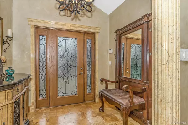 Bayside, NY 11360,23-14 205th ST