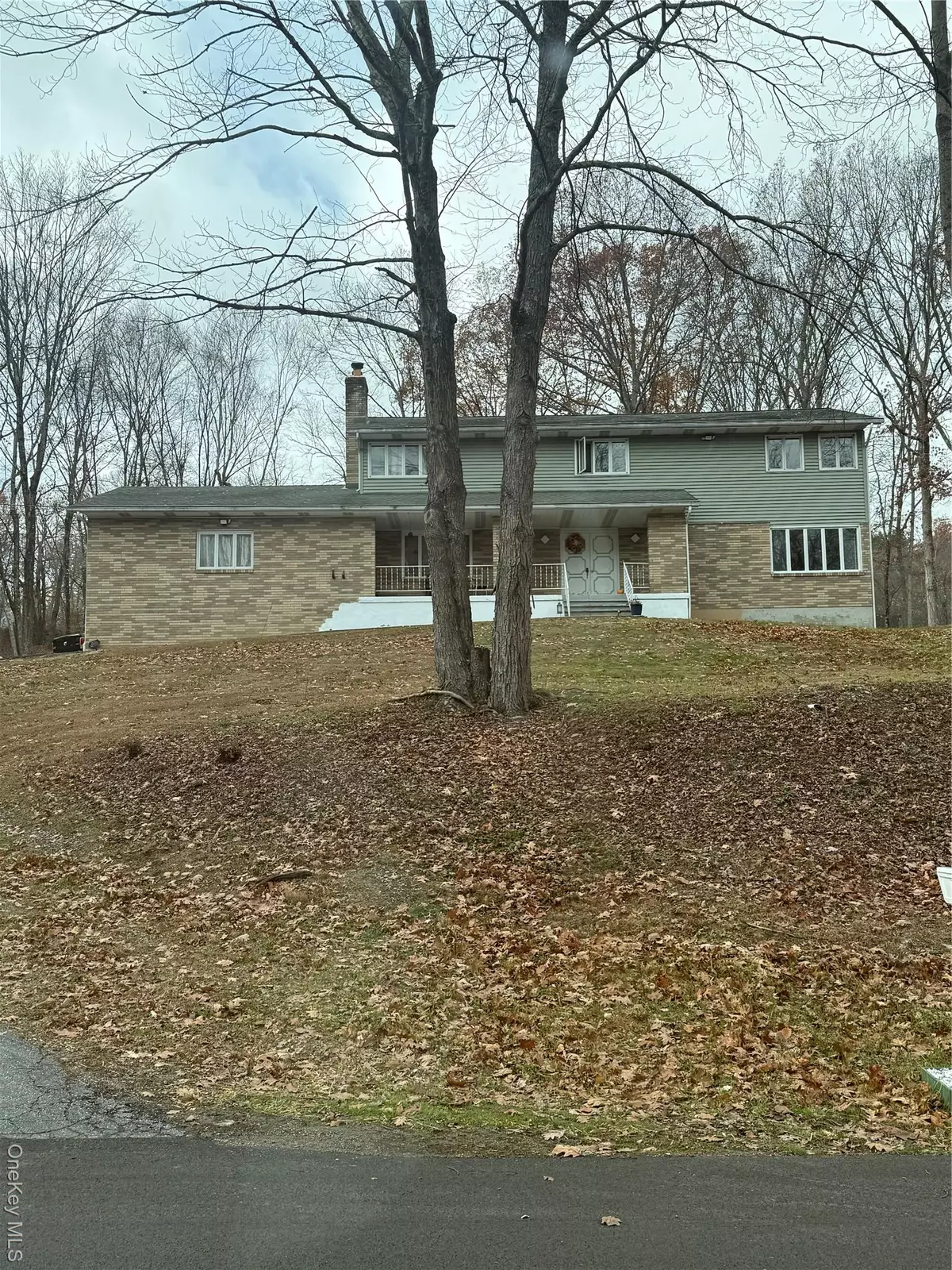 Lagrangeville, NY 12540,11 Square Woods DR