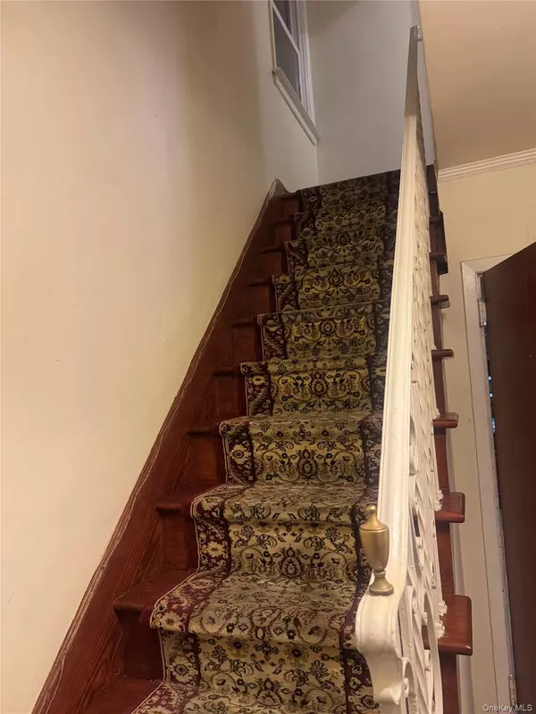 Queens Village, NY 11429,10911 225th ST #2nd fl