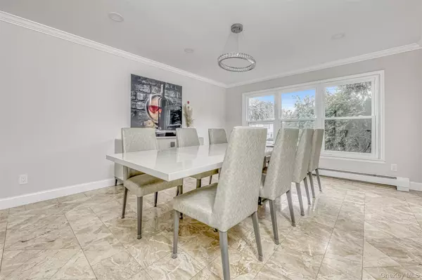 New City, NY 10956,20 Lafayette DR