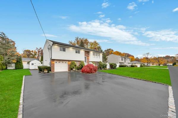 Dix Hills, NY 11746,331 Gillette ST