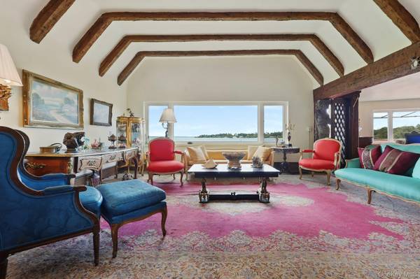 Sands Point, NY 11050,69 Cornwells Beach RD