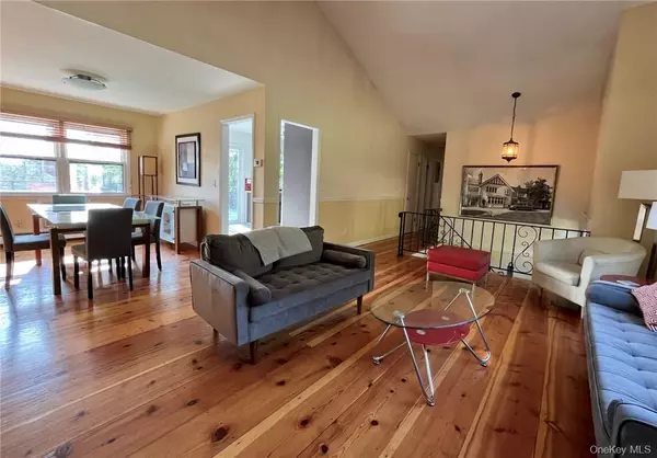 Warwick, NY 10990,47 Onderdonk RD