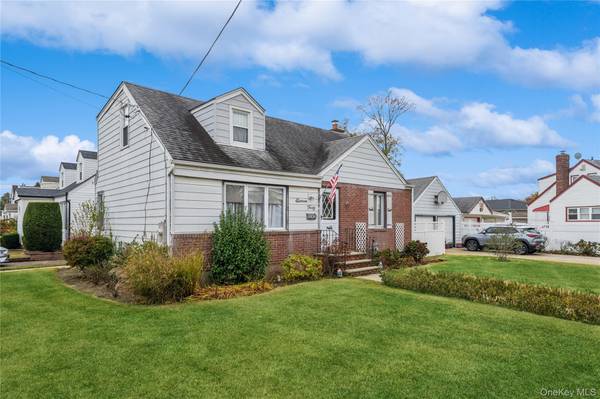 Uniondale, NY 11553,1140 Braxton ST