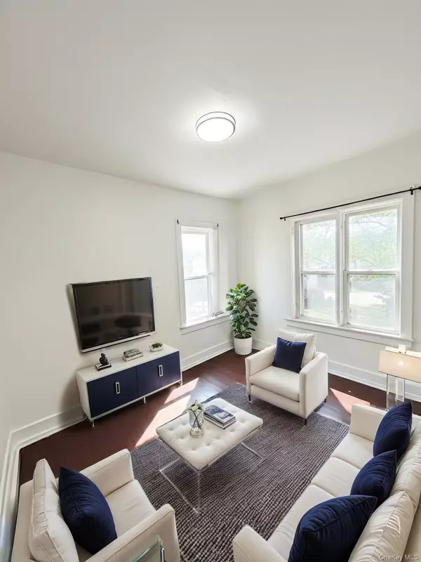 90-04 Jamaica AVE, Woodhaven, NY 11421