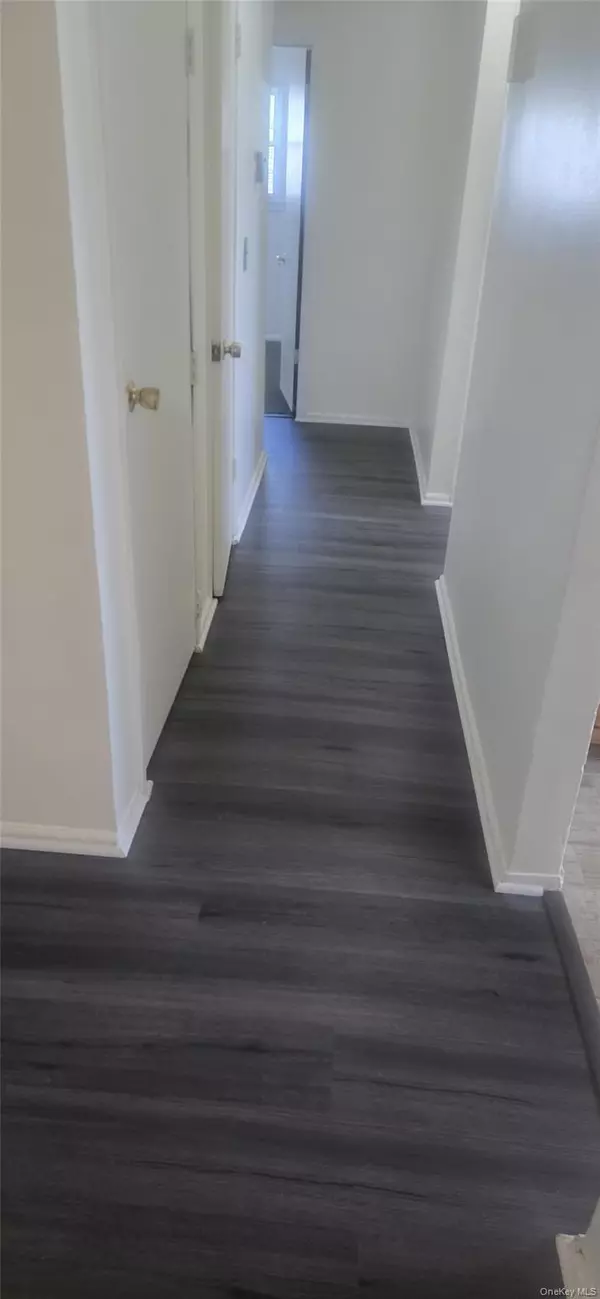 Amityville, NY 11701,3 North DR