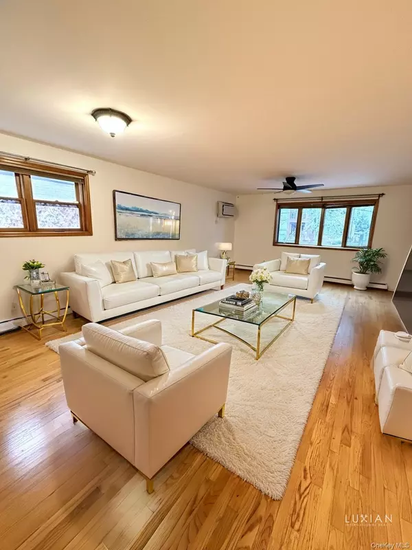 5617 135th ST, Flushing, NY 11355