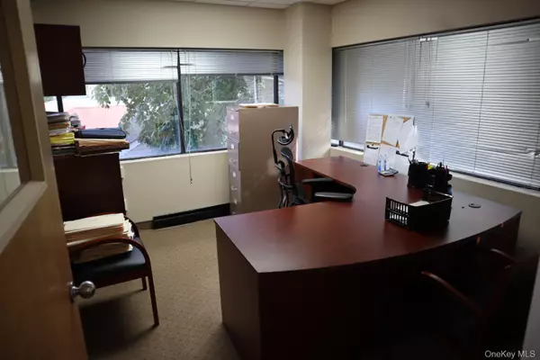 Valley Stream, NY 11580,175 N Central AVE