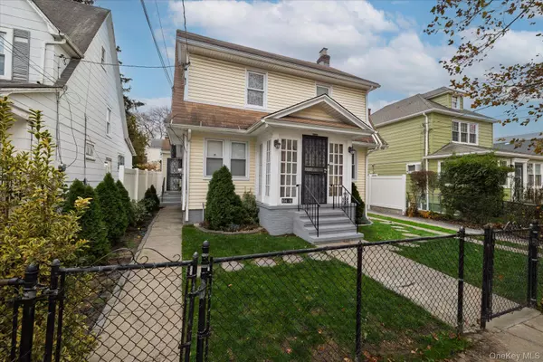 Saint Albans, NY 11412,194-16 116th AVE